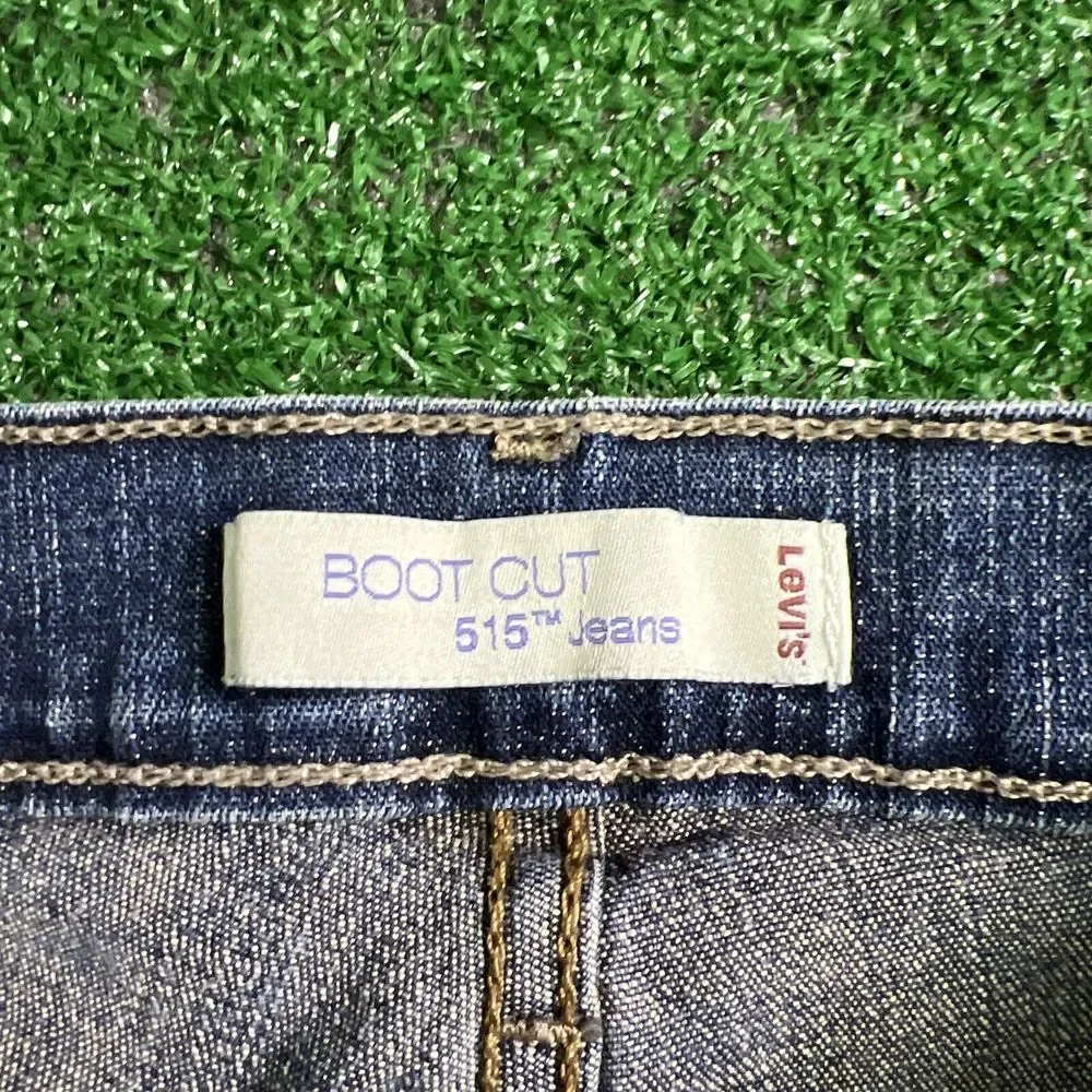 Levi's 515 Classic Boot Cut Low Rise Y2K Jeans Women's Size 10 Medium Blue Denim